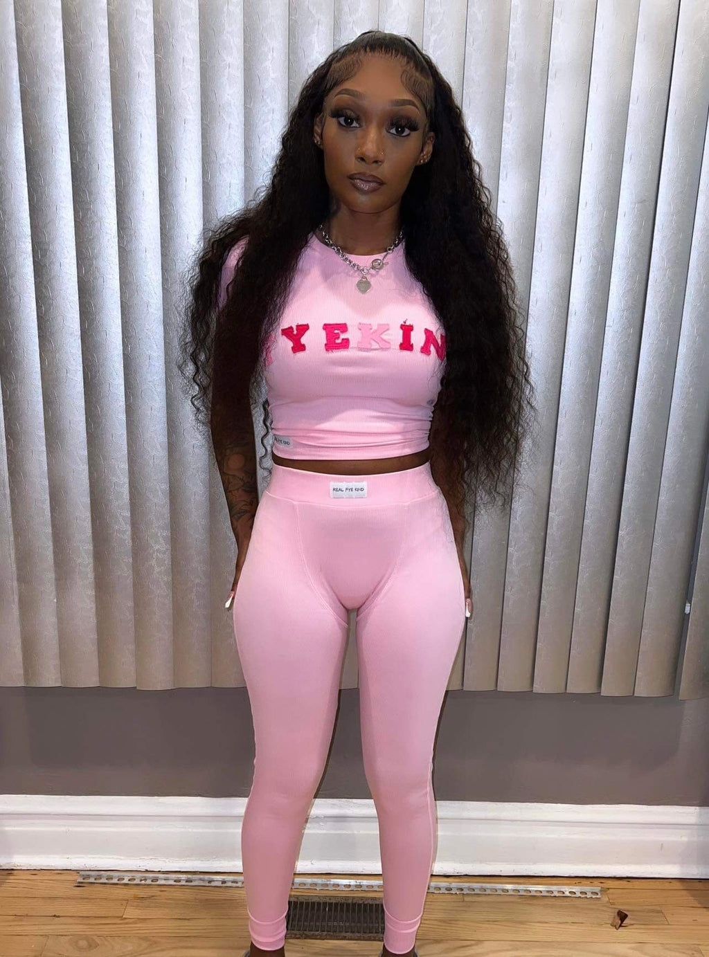 FYE Girl Pretty pink Patch legging set .